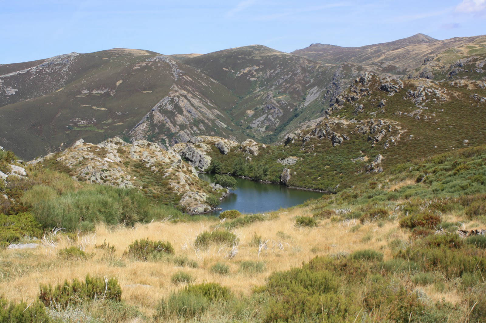 Lagunas de Ocelo y A Serpe