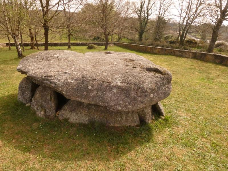 Dolmen de Cabaleiros