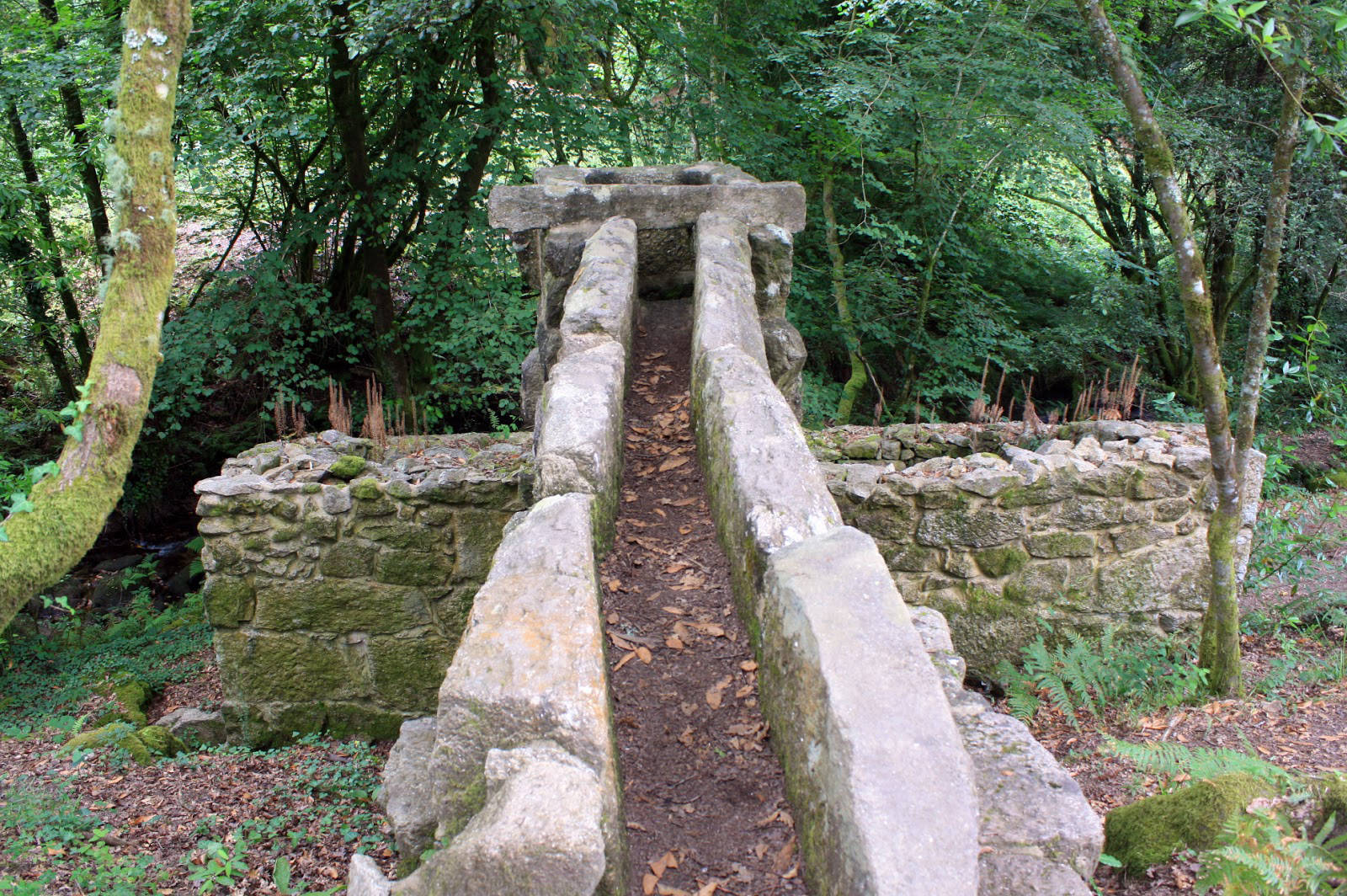 Ruta da pedra e a auga