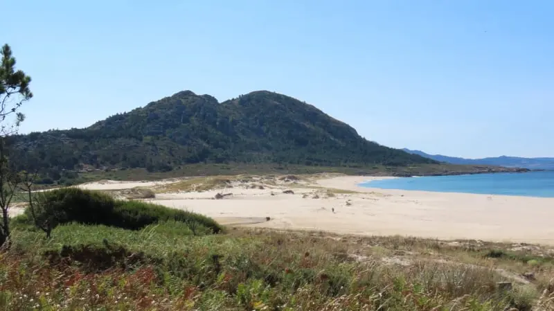 Playa, laguna y monte Louro