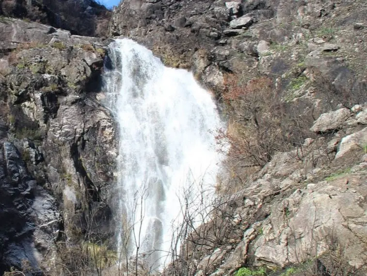 Fervenza de Tourón (Melón, Ourense)