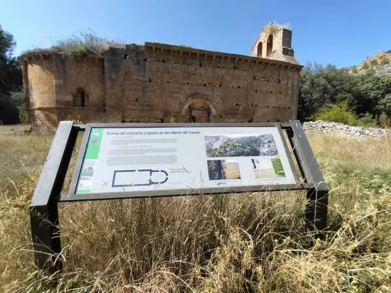 Hoces del río Riaza: la senda del río y sus buitres
